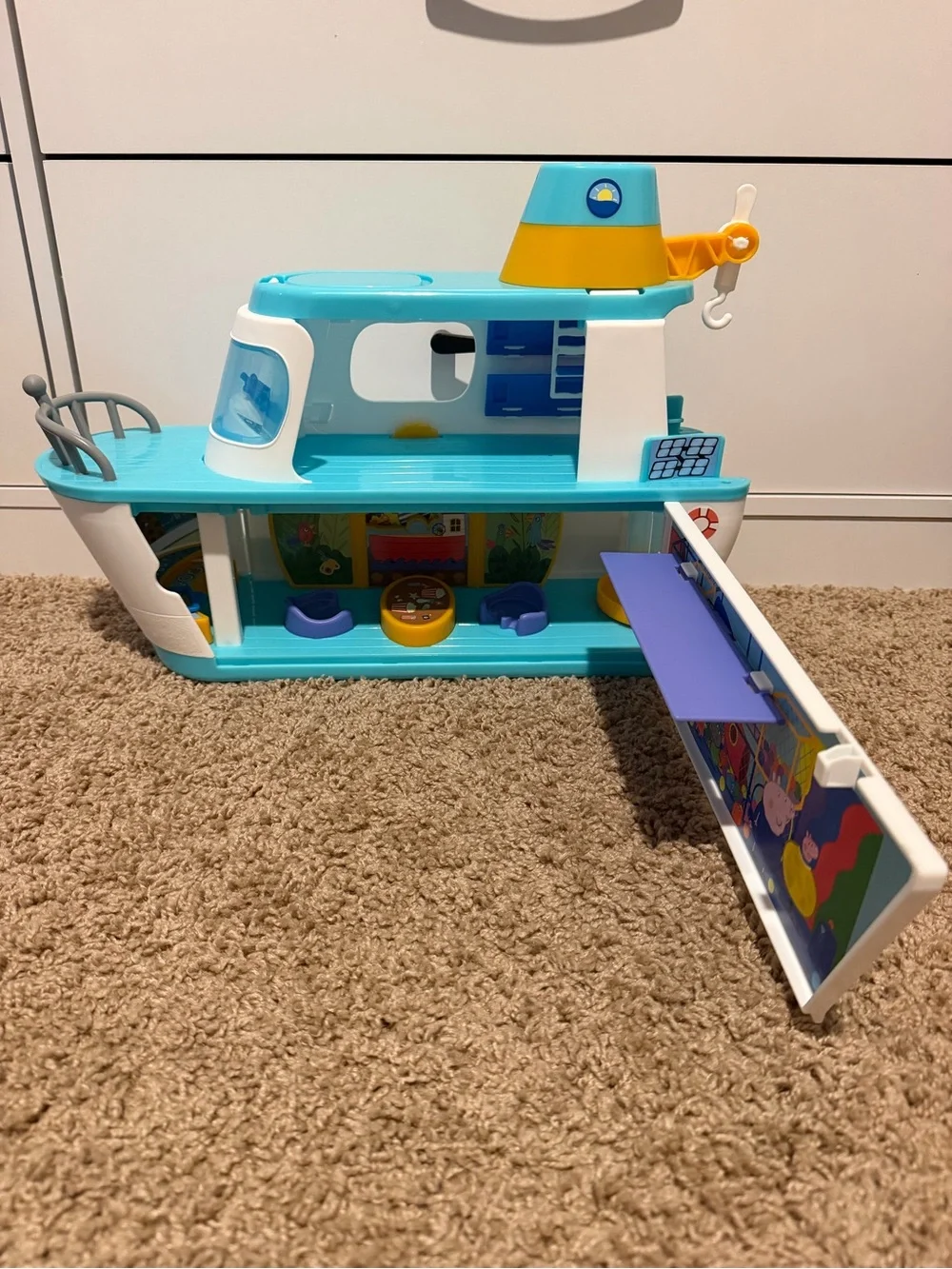 Peppa Pig Blue White and Yellow Play Boat